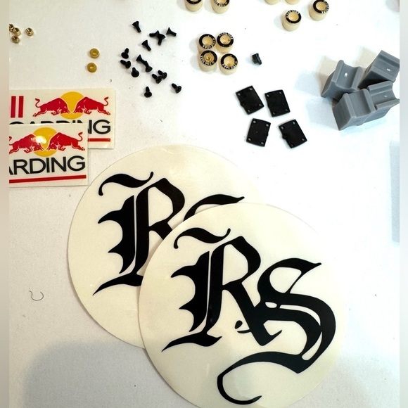 Tech Deck Finger Boards, Parts,  Stickers - Zoo York Skateboard Toy - Picture 8 of 10